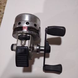 Ventage Daiva 208 Rl Silvercast Spincasting  Reel