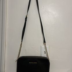 Micheal Kors Crossbody Bag