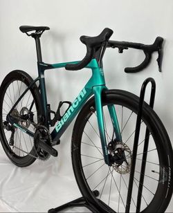 Blanchi Specialissima pro 2026
Size M
