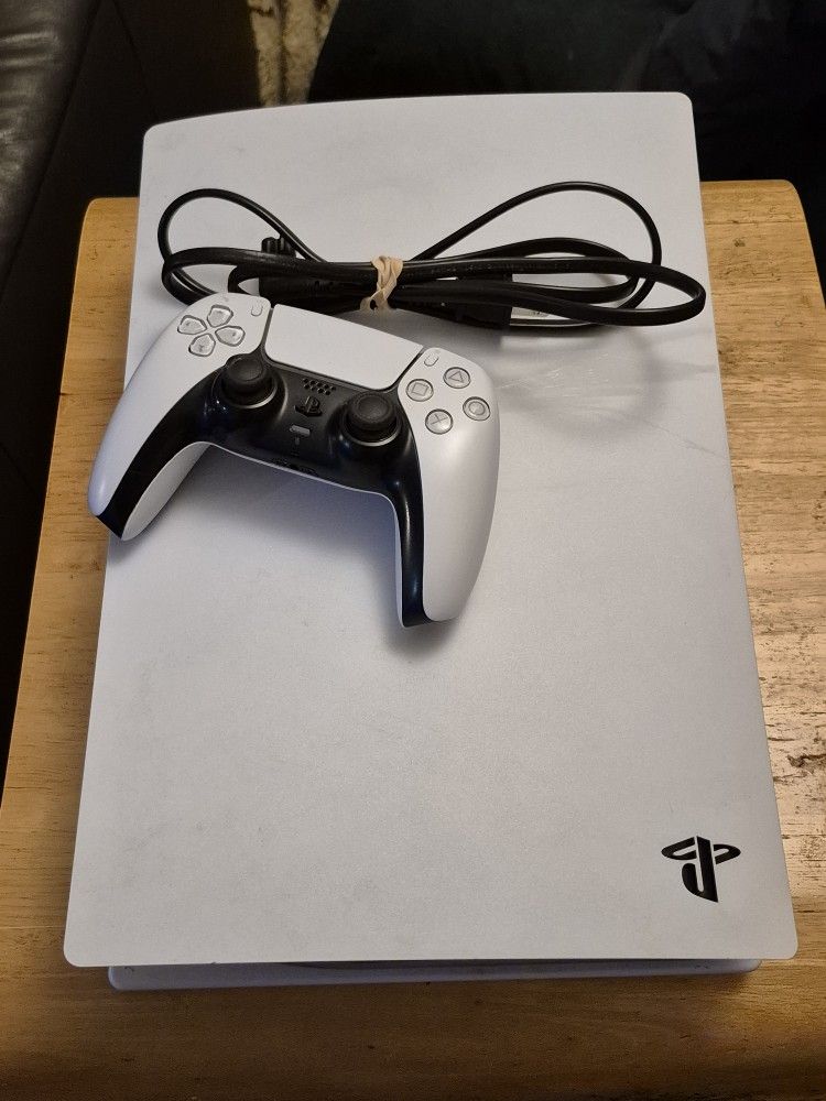 ***Pending Pickup***PS5 With Controller And Disk. Priced To
