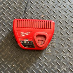 Milwaukee Battery Charger 