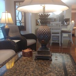 Beautiful Pineapple Lamp Very Heavy
