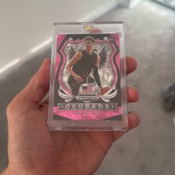 LAMELO BALL ROOKIE PINK SAPPHIRE REFRACTOR HOLO  HORNETS