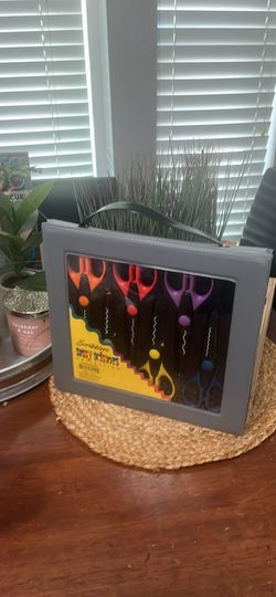 Sassy scissors set