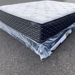 Queen Size Bed ! Queen Size Mattress And Box Spring Set ! Plush Mattress And Box Spring Set ! Free Delivery