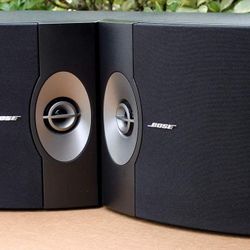 Bose 301-V Stereo Loudspeakers (Pair, Black)


