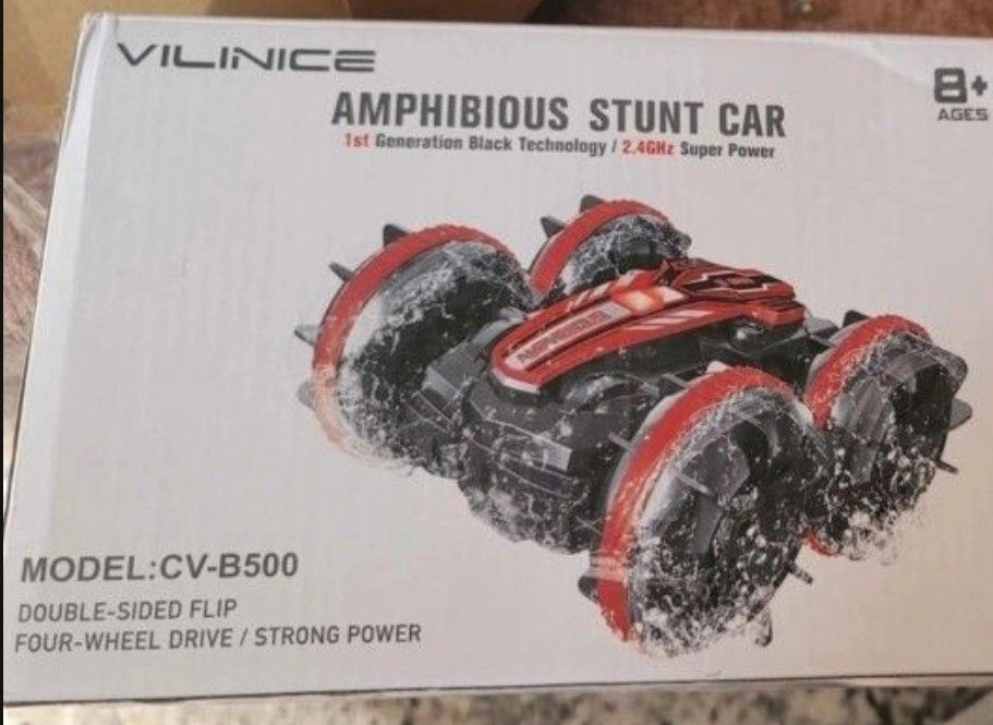 NEW Remote Control Stunt Car