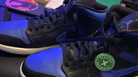 Air Jordan 1 Mid Royal Blue Black