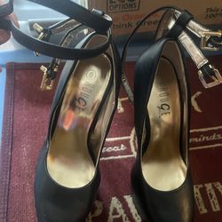 Online Garage Sale - Black Platform Heels Size 6 Women 