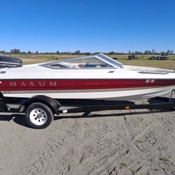 1992 Maxum 1700XR