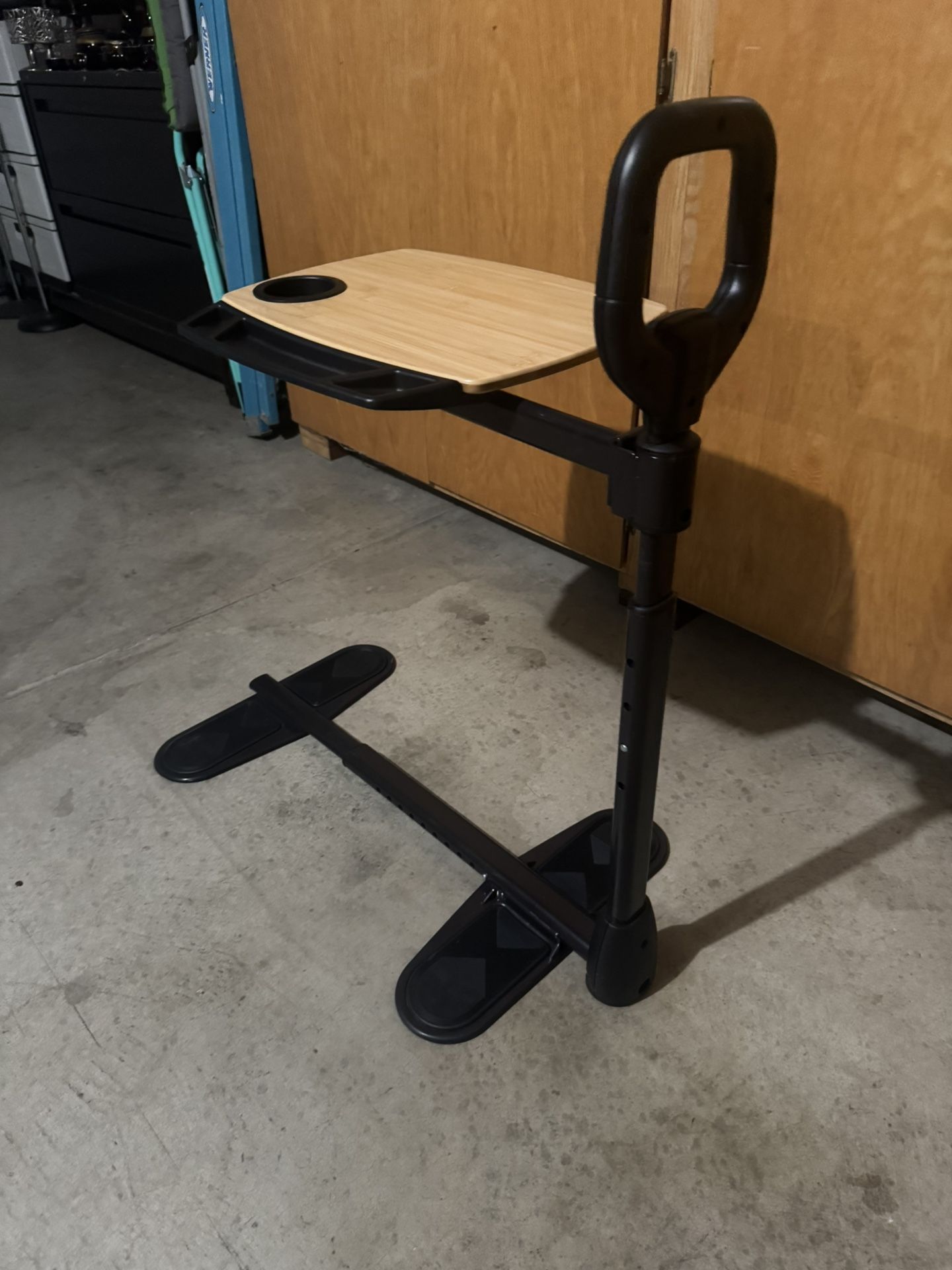 Assist A Tray in excellent condition