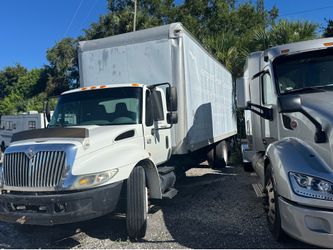 International box truck