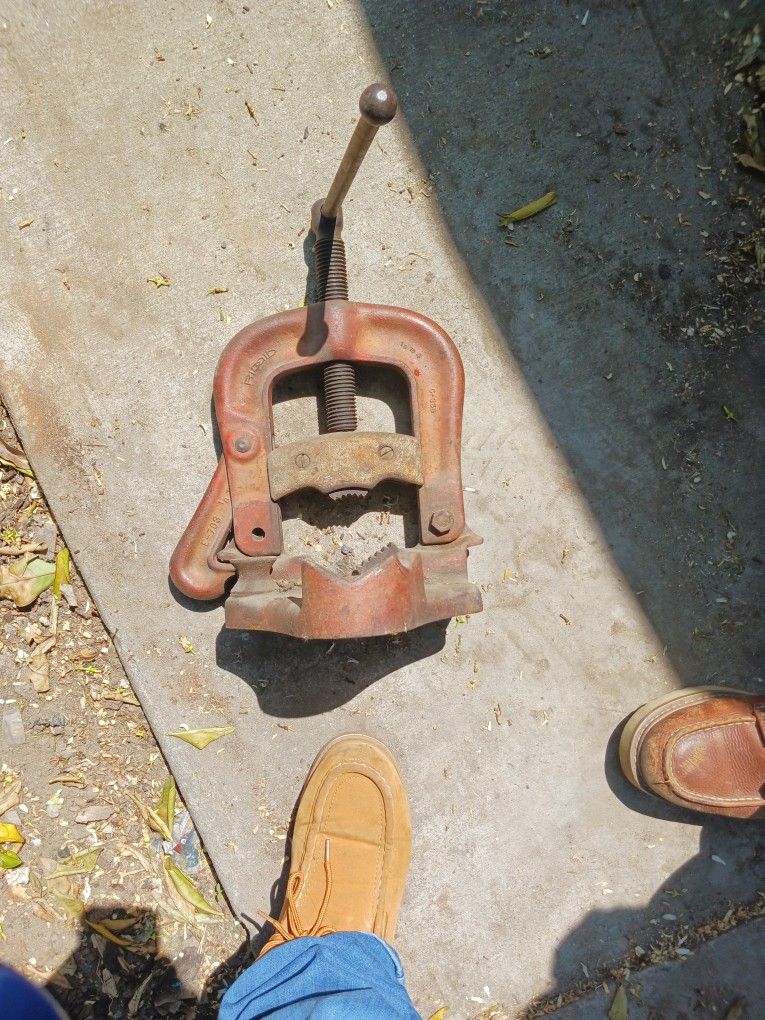 Pipe Vise