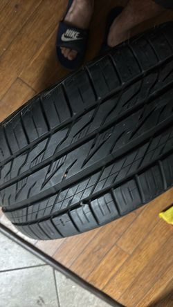 235/40/18 tire