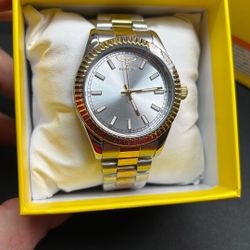 BRAND NEW - INVICTA SPECIALTY TWO TONE QUARTZ WATCH