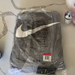 Sweater And Shoes Nike