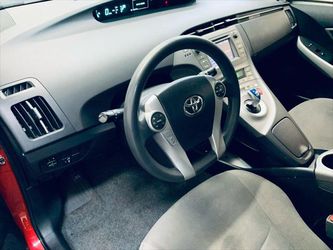 2014 Toyota Prius Thumbnail