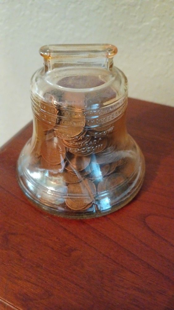 1976 Glass Liberty Bell filled With Old Wheat Cents 