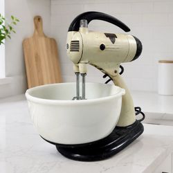 Vintage Sunbeam Mixmaster Mixer Tested Working w/ 2 Milk Glass Bowls USA MCM