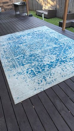 Surya rug 10x7