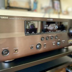 Yamaha RX-V765 Home theater receiver 95 Watts X 7 