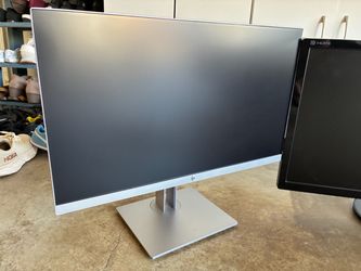 24” monitors (4) computer and gaming