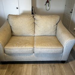 Ashley - Loveseat