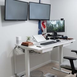 Premium Smart Office Setup – Electric Desk & Luxury High-Lift Chair