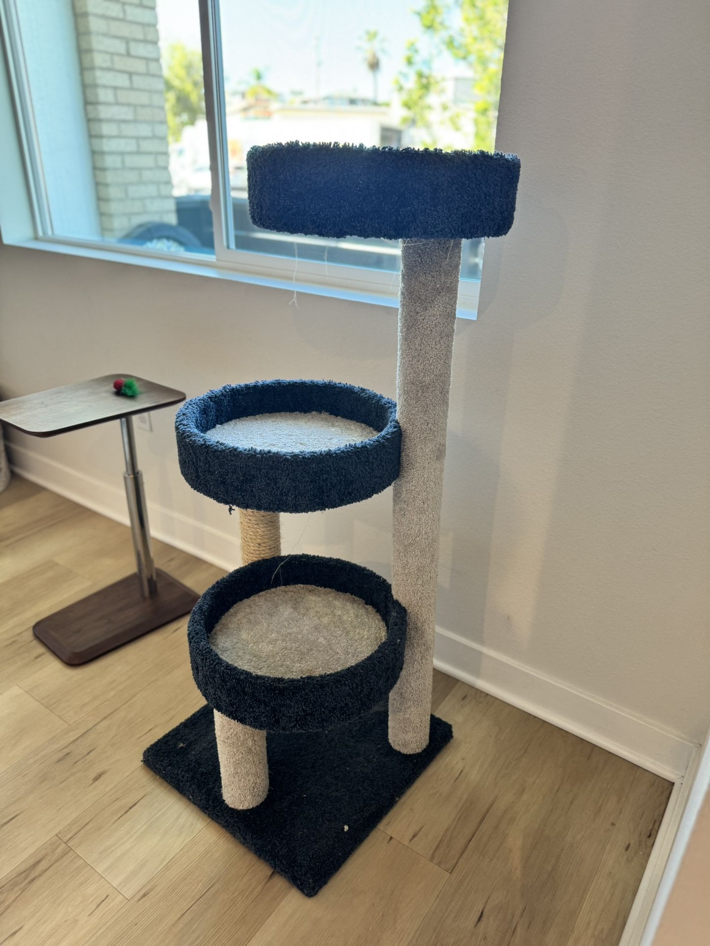 Cat Tree / Cat Scratching Tower