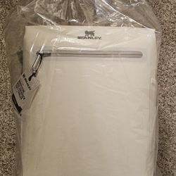 *New* Stanley Backpack Soft Cooler 20 Can Cooler With 40 oz Stanley Iceflow Tumbler 