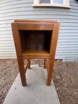 Vintage Oak End Table / Side Table with Open Shelf