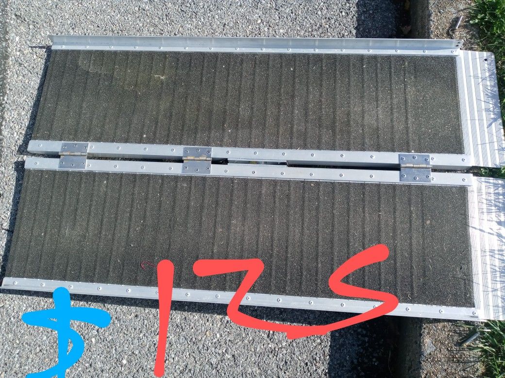 Wheelchair ramp