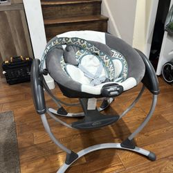 Graco Baby Swing/ Rocker