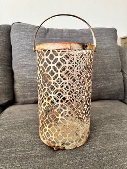Shabby chic/ country cottage decor/ candle holder