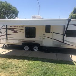  In good condition everything works great nice rv must come see!! 2014 Aluminum Ridge StarCraft 31’feet Long 8 Feet Wide Sleeps 10 In Good Condition! 