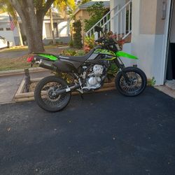 2022 KLX 300 SM