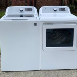 GE WASHER AND DRYER SET. 