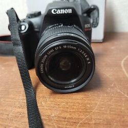 Canon Rebel T7 