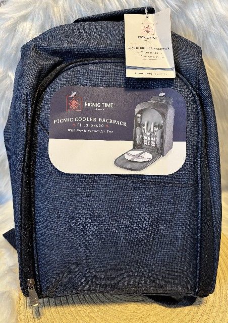 Picnic Backpack New With Tags Blue, Insulated Back Compartment For Food And Drinks. See Photos