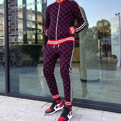 Gucci Tracksuit for Sale in Las Vegas, NV - OfferUp