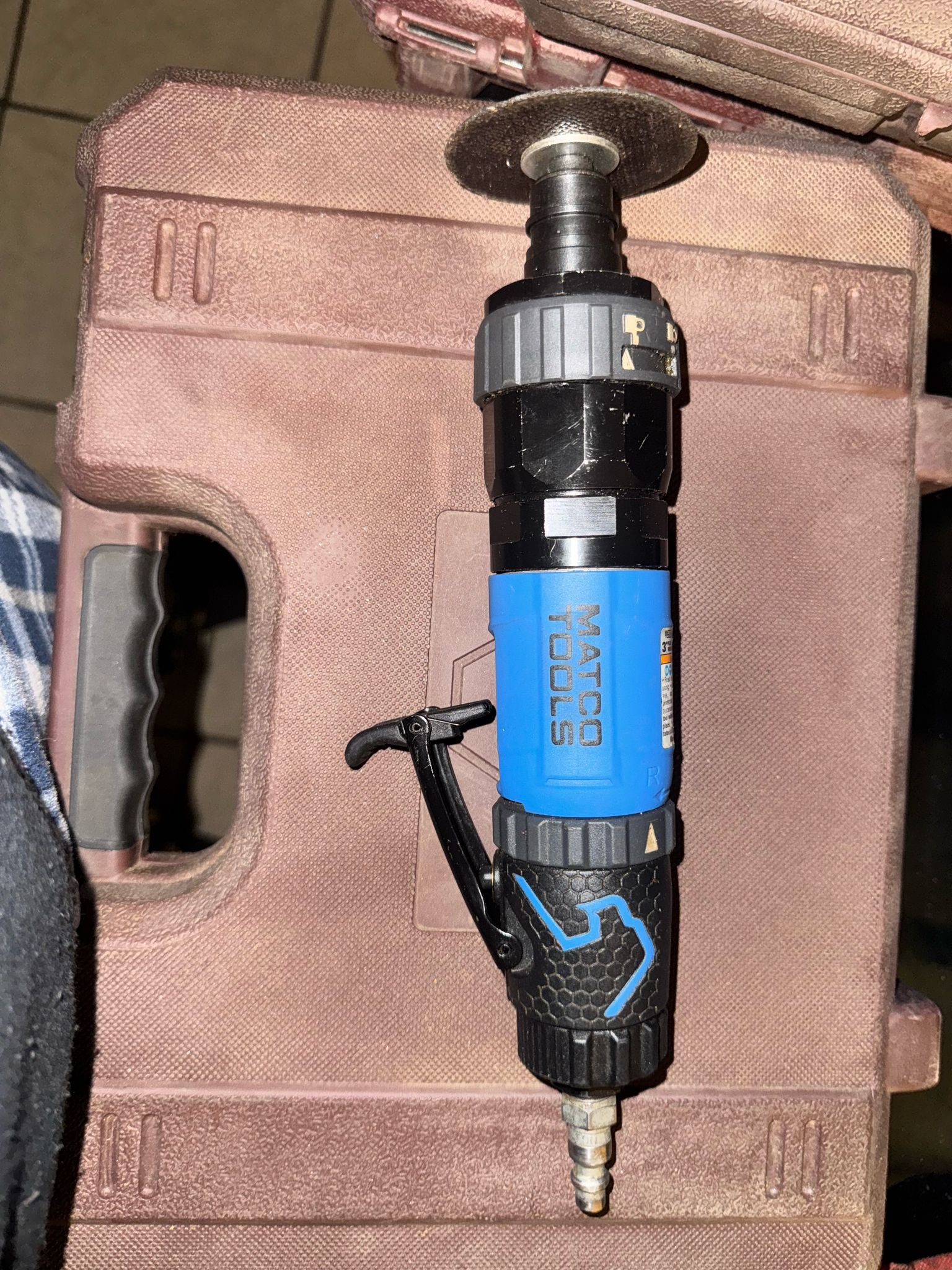 Reversing Flex Head Pneumatic Cut Off Tool - Blue MT3875RB |