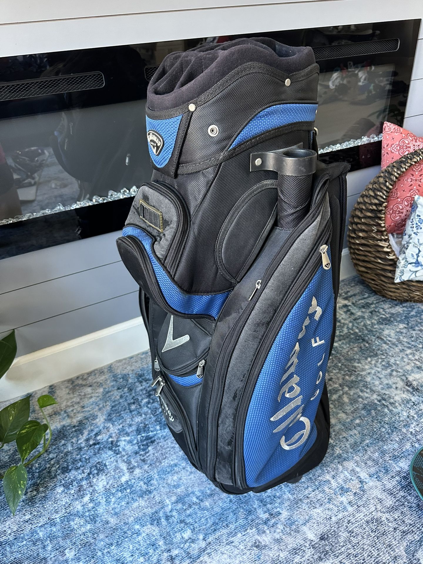 Callaway golf club bag carrier