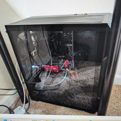 Gaming desktop 32 GB RAM enough SSD with monitor