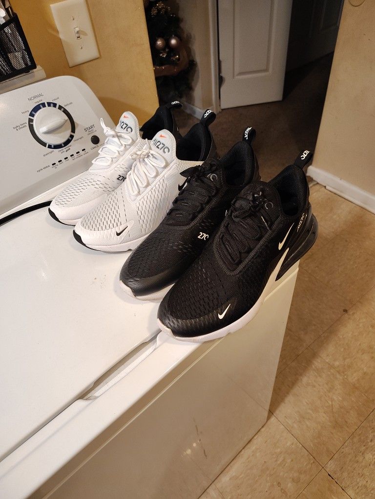 Gently Used Air Max 270's