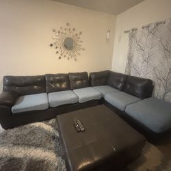 FREE SECTIONAL LIVING ROOM FURNITURE 