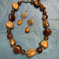 Stunning 2 Pc Gold Brown Beaded Necklace And Earrings Set