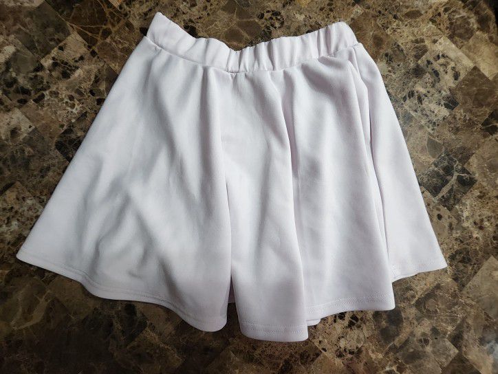 Womens White Skirt Sz L * New* 