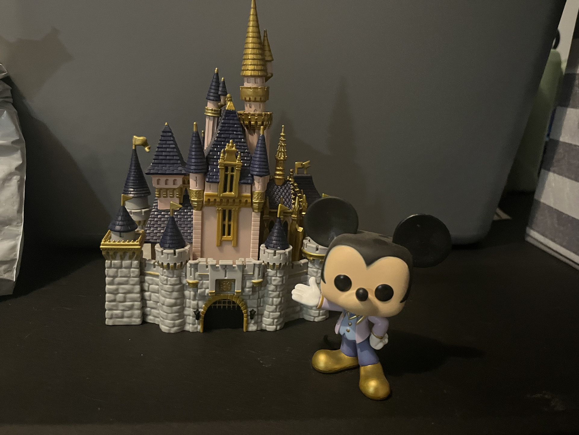 Funk Pop: Disney 50th Anniversary Mickey And Cinderella’s Castle