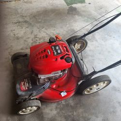   Lawnmower w/catcher