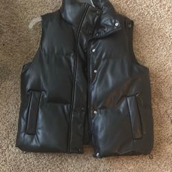 Black Puffer Vest Size Small 